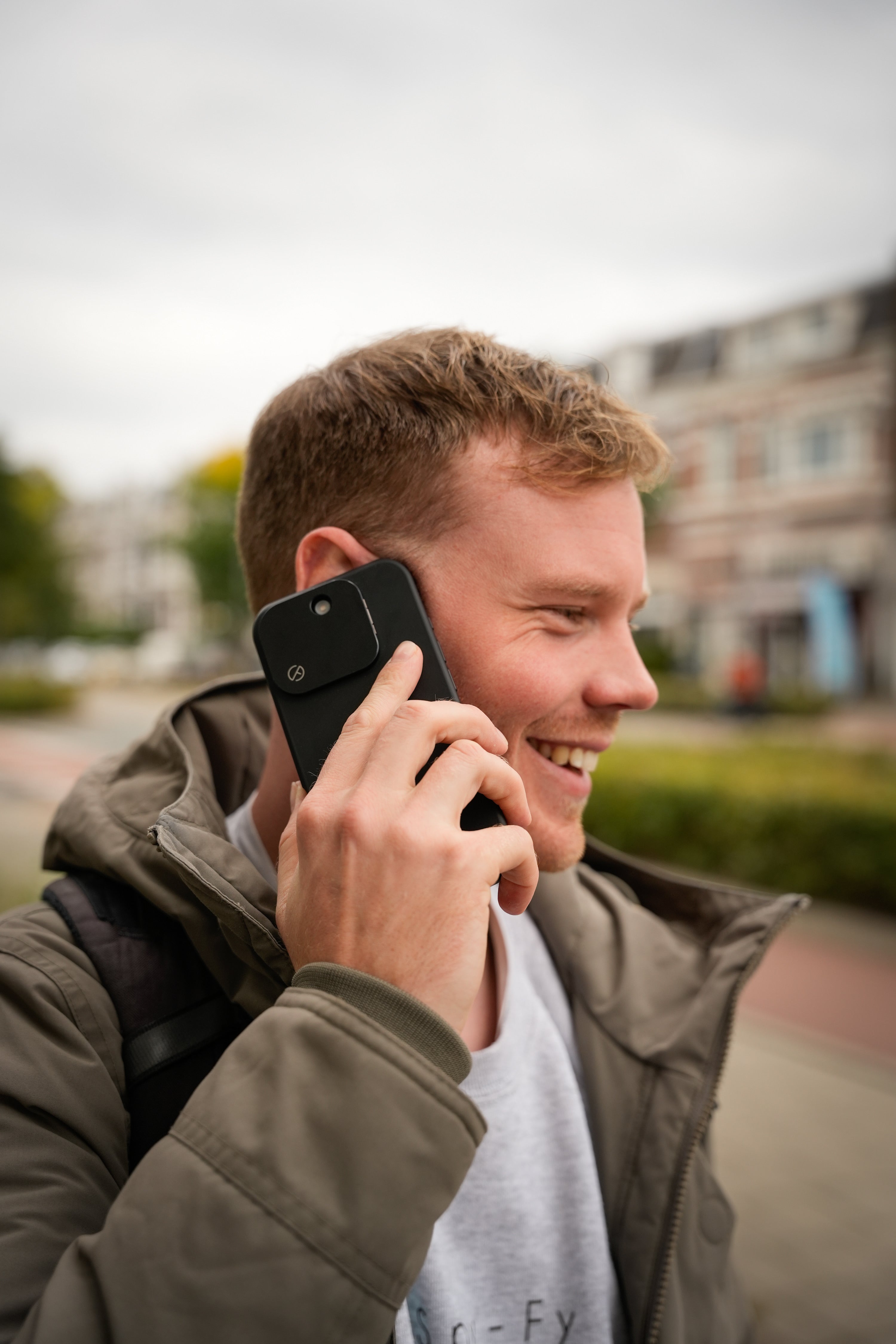 PRÉCOMMANDE - Coque de confidentialité pour iPhone 17, 17 Air, 17 Pro ou 17 Pro Max