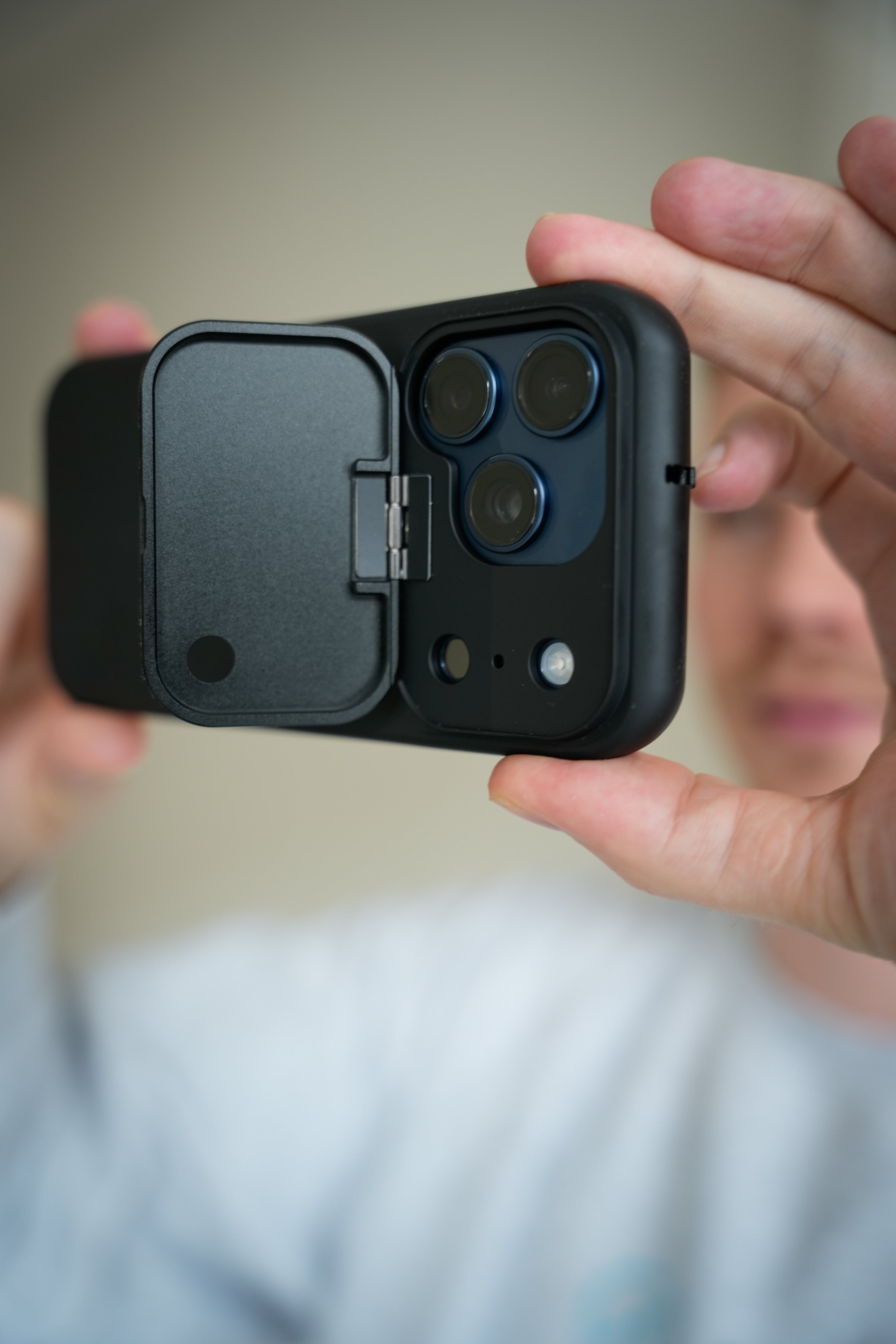 PRÉCOMMANDE - Coque de confidentialité pour iPhone 17, 17 Air, 17 Pro ou 17 Pro Max